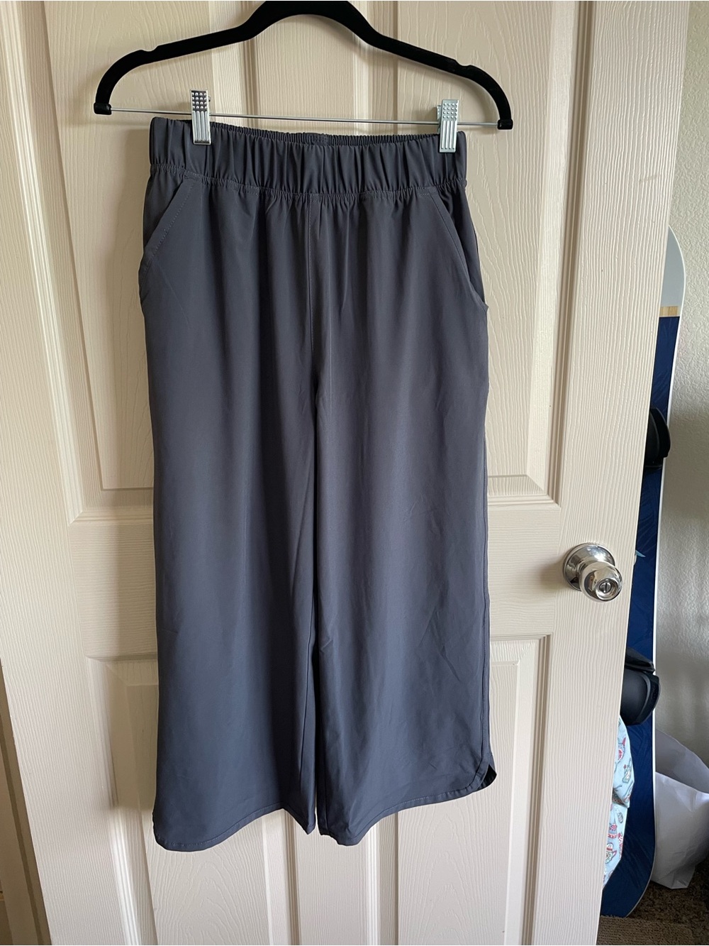 Title Nine Charcoal Wide-Leg pants